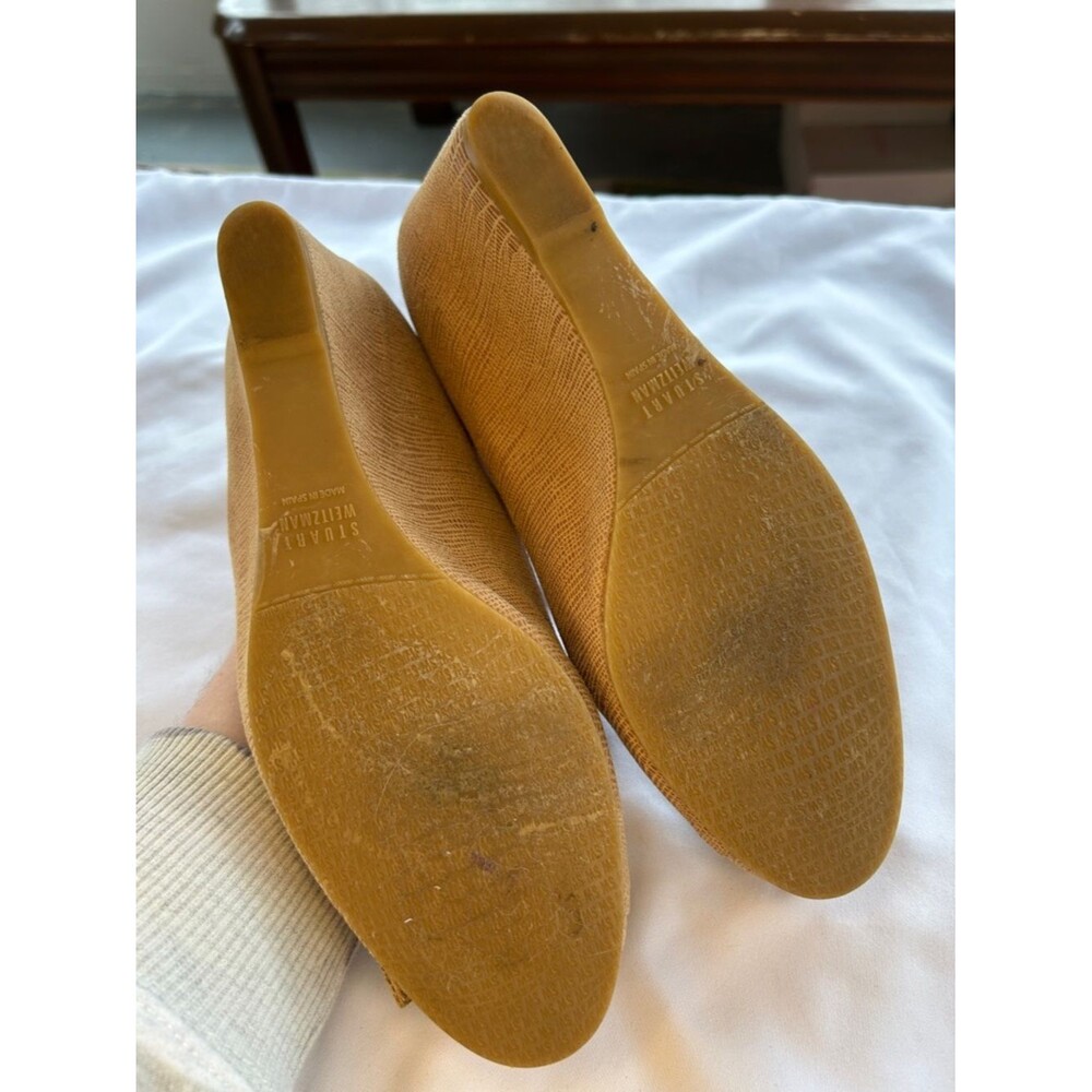 Stuart Weitzman Tan Lizard-Embossed Wedge Pumps with Tortoise Buckle 7.5 - Picture 7 of 8